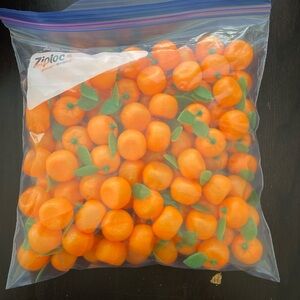Mini oranges or pumpkin decorations 100 pieces